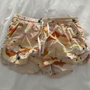 Beach billabong shorts